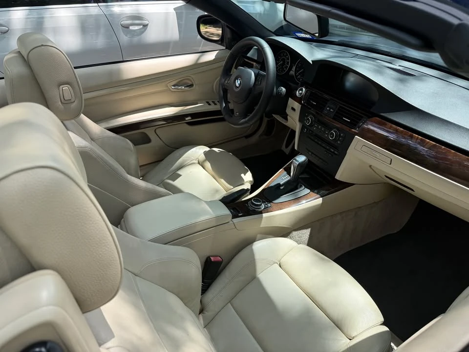 2011 BMW E93 335i Convertible - Image 10 of 19