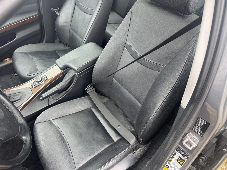 2011 BMW E90 335i Sedan - Image 14 of 21