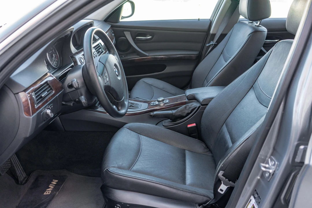 2011 BMW E90 335i Sedan - Image 27 of 31