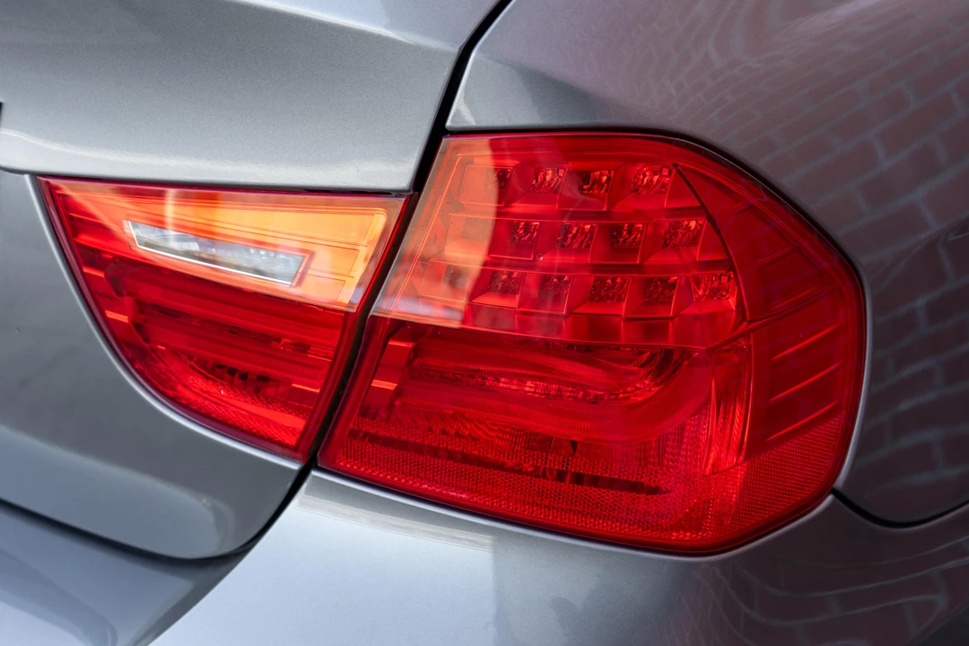 2011 BMW E90 335i Sedan - Image 14 of 31