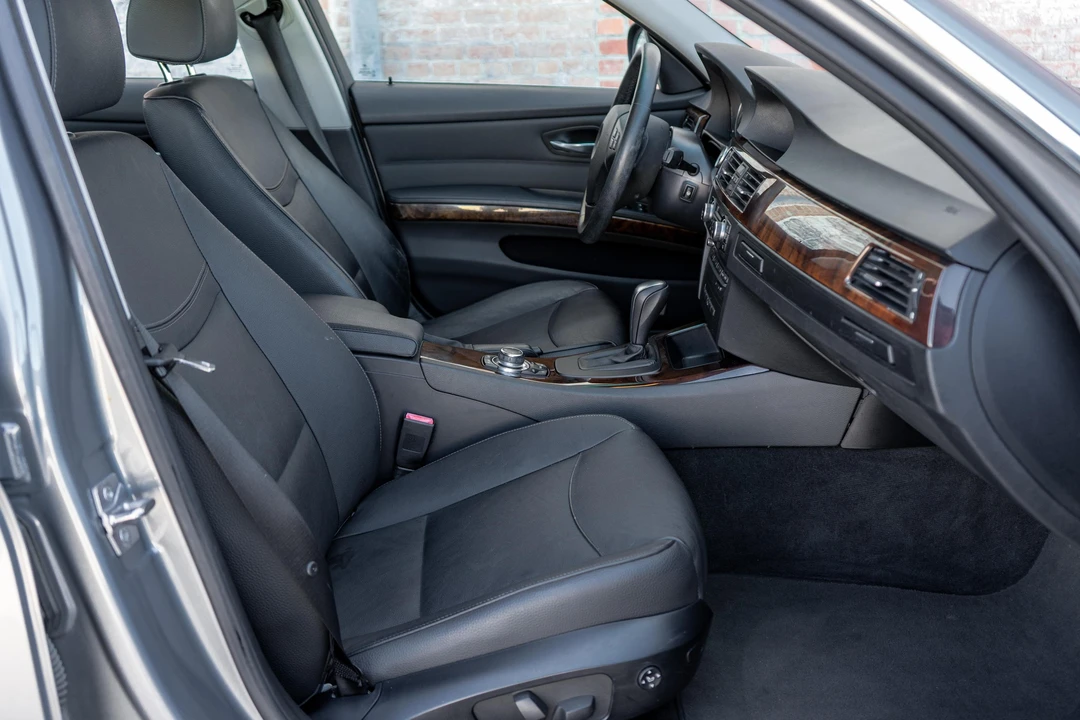 2011 BMW E90 335i Sedan - Image 24 of 31