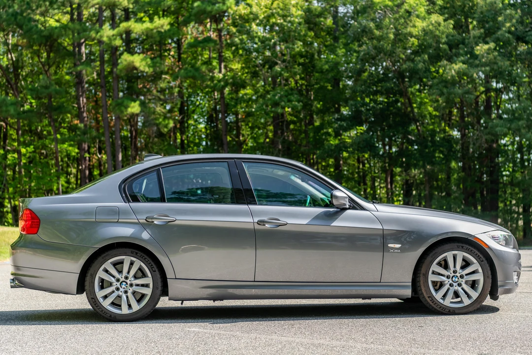 2011 BMW E90 335i Sedan - Image 3 of 31