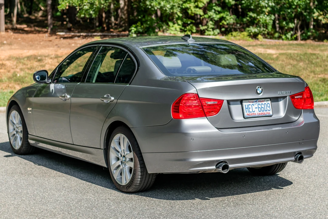 2011 BMW E90 335i Sedan - Image 7 of 31