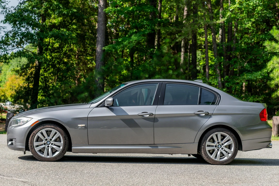2011 BMW E90 335i Sedan - Image 6 of 31