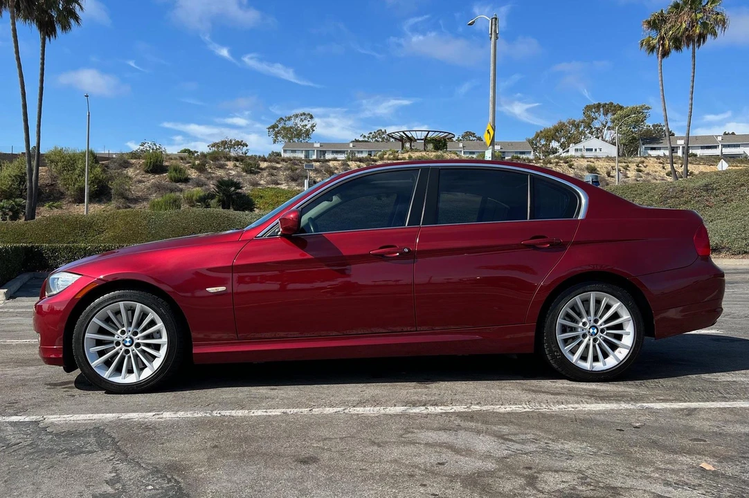 2011 BMW E90 335i Sedan - Image 9 of 31