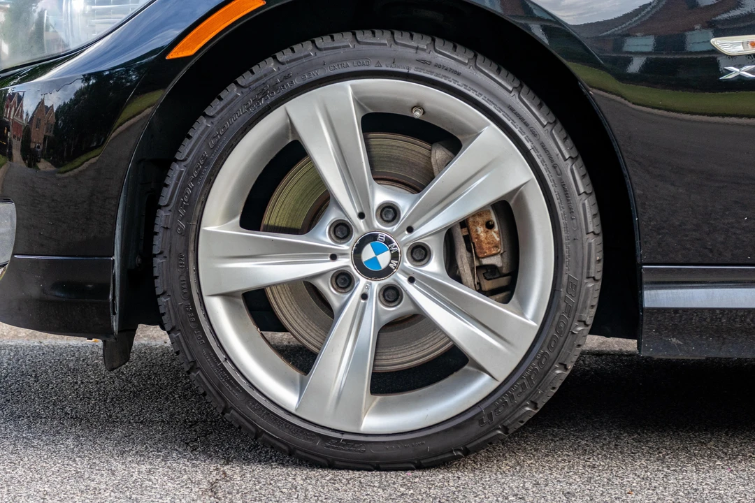 2011 BMW E90 335i Sedan - Image 17 of 31