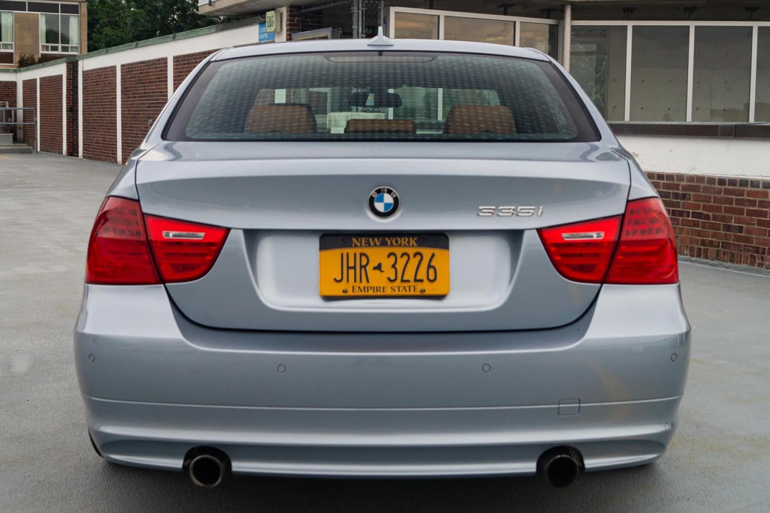 2011 BMW E90 335i Sedan - Image 5 of 31