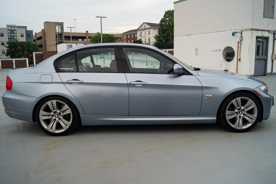 2011 BMW E90 335i Sedan - Image 3 of 31