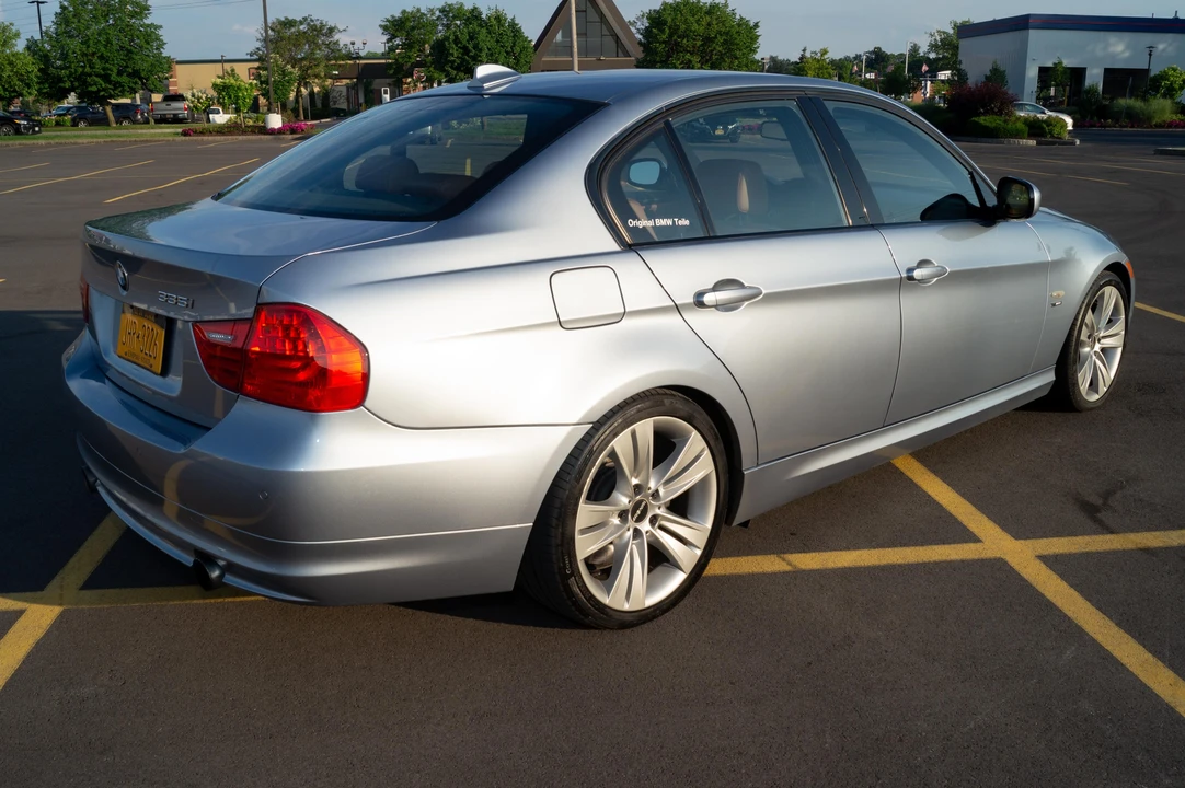 2011 BMW E90 335i Sedan - Image 13 of 31