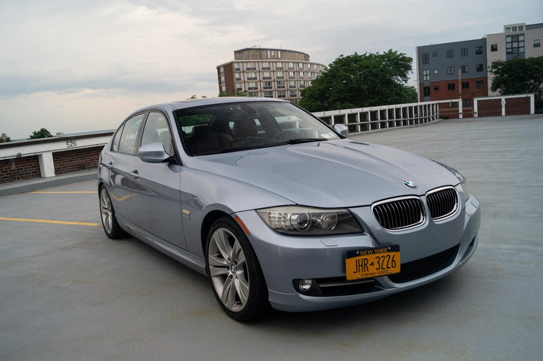 2011 BMW E90 335i Sedan - Image 14 of 31