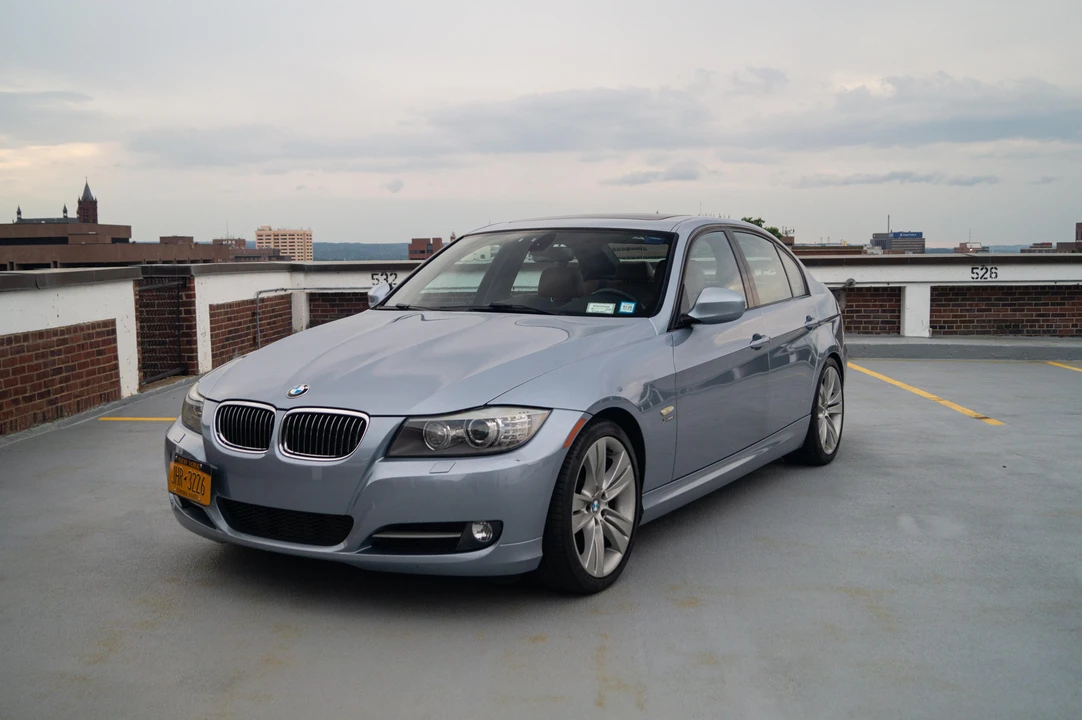 2011 BMW E90 335i Sedan - Image 6 of 31