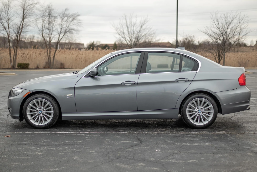 2011 BMW E90 335i Sedan - Image 6 of 31