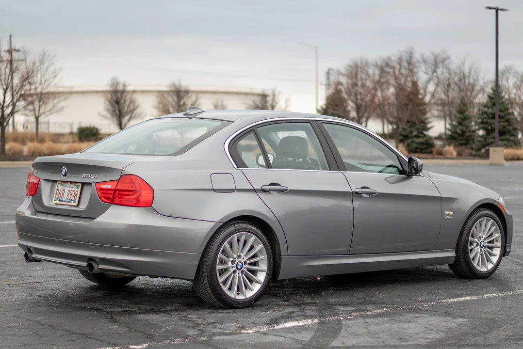 2011 BMW E90 335i Sedan - Image 7 of 31