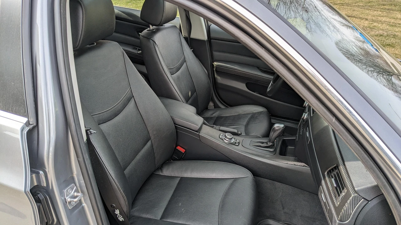 2011 BMW E90 335i Sedan - Image 25 of 31