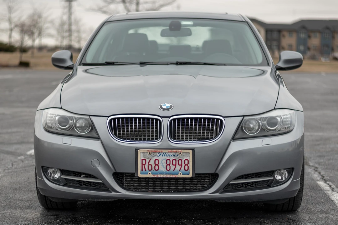 2011 BMW E90 335i Sedan - Image 2 of 31