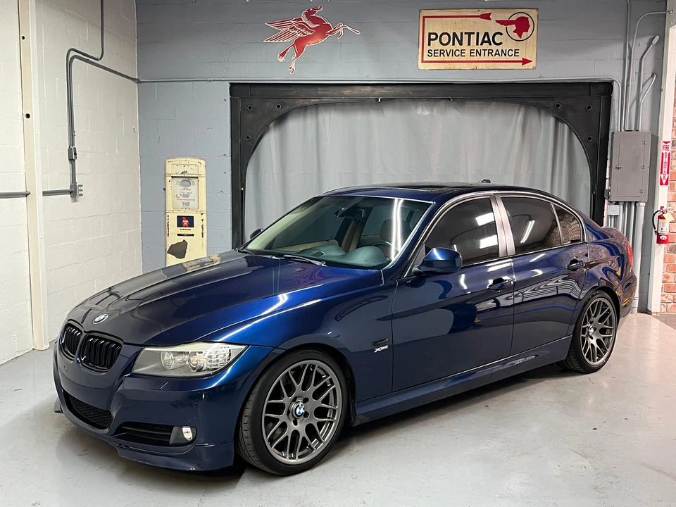 2011 BMW E90 335i Sedan - Image 9 of 31