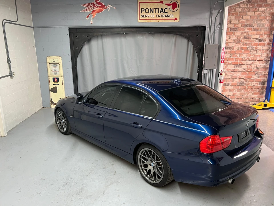 2011 BMW E90 335i Sedan - Image 11 of 31