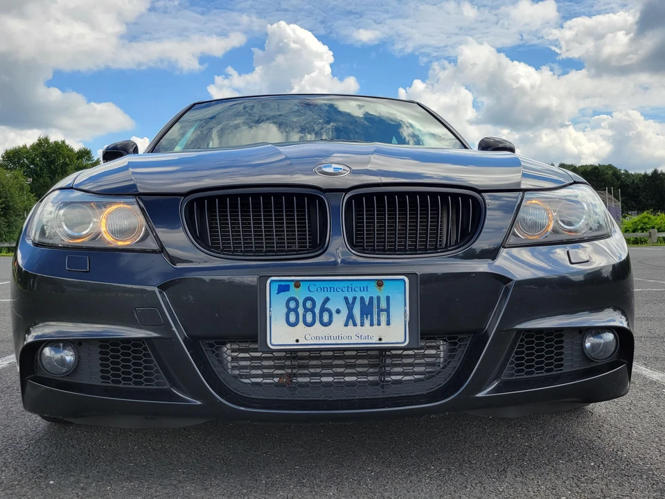 2011 BMW E90 335i Sedan - Image 10 of 31