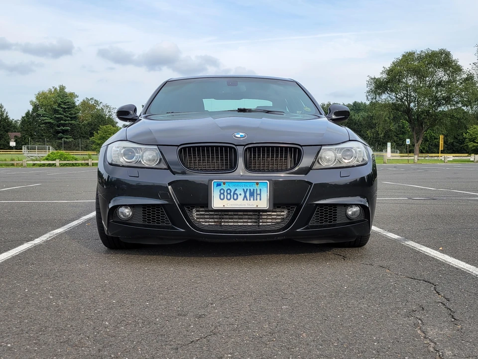 2011 BMW E90 335i Sedan - Image 9 of 31