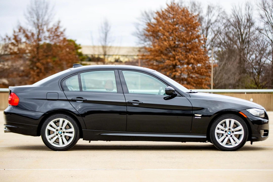 2011 BMW E90 335i Sedan - Image 3 of 31