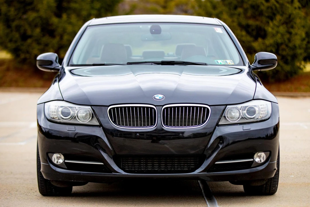 2011 BMW E90 335i Sedan - Image 2 of 31