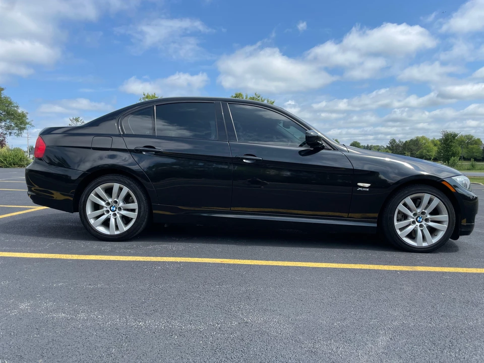 2011 BMW E90 335i Sedan - Image 14 of 31