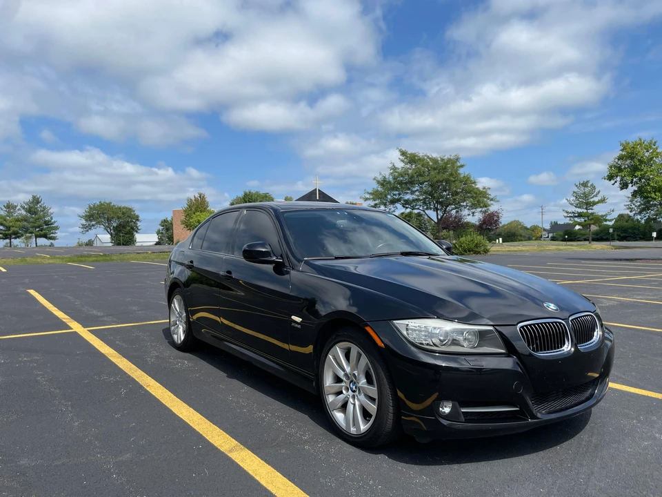 2011 BMW E90 335i Sedan - Image 17 of 31
