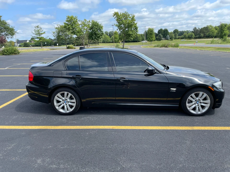 2011 BMW E90 335i Sedan - Image 13 of 31