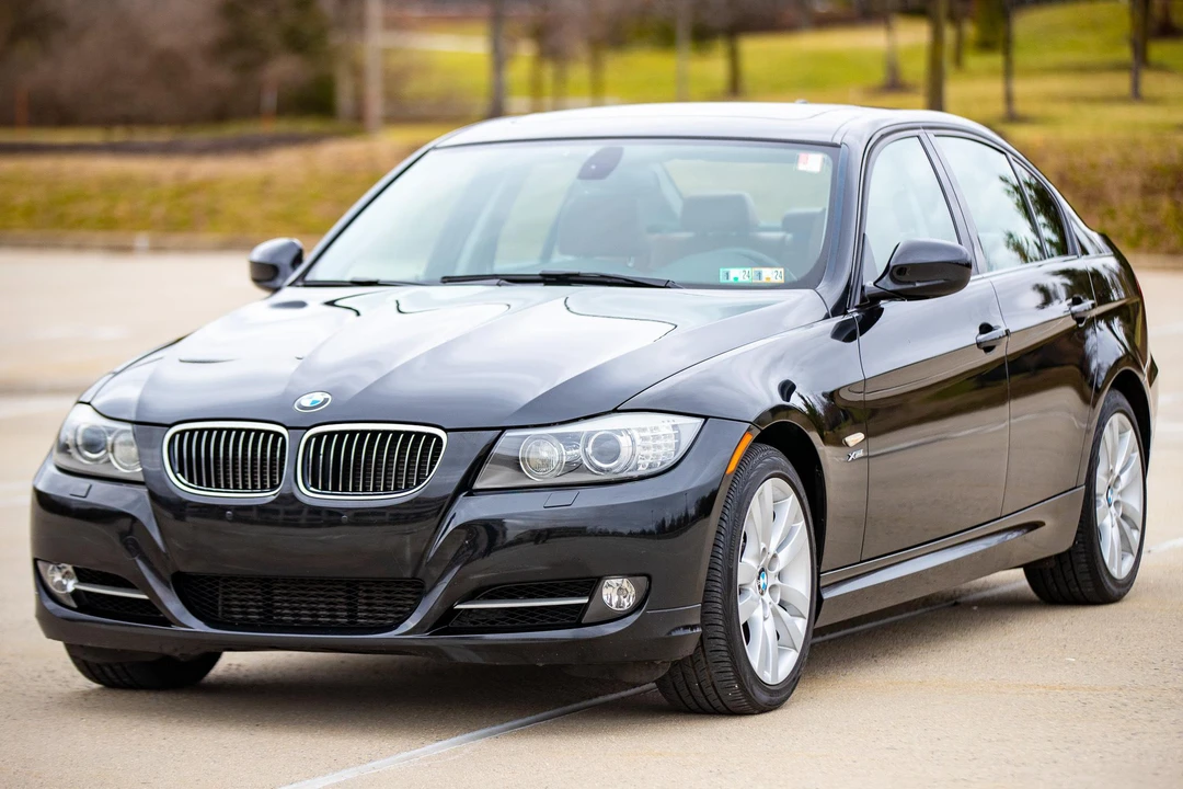 2011 BMW E90 335i Sedan - Image 9 of 31