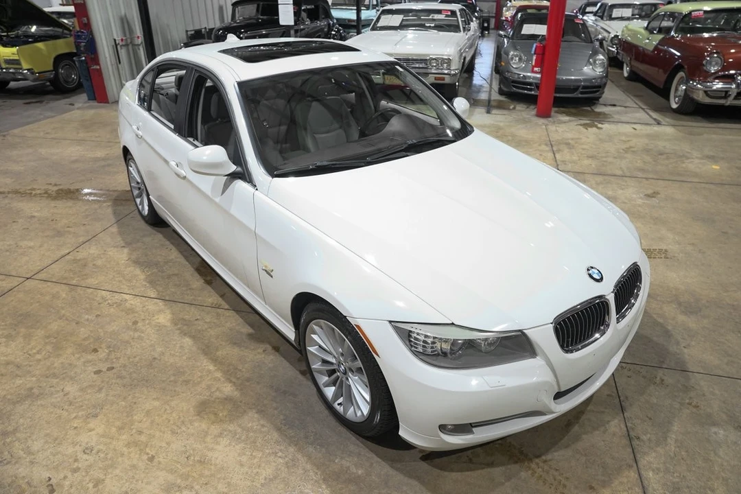 2011 BMW E90 335i Sedan - Image 14 of 21