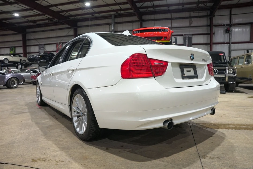 2011 BMW E90 335i Sedan - Image 6 of 21