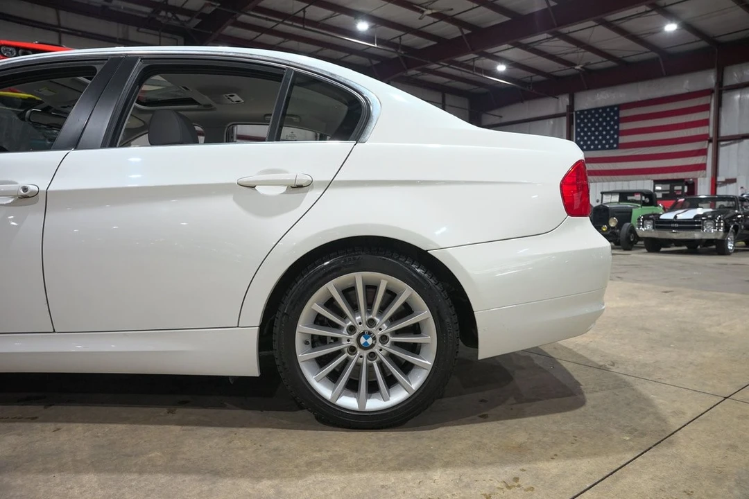 2011 BMW E90 335i Sedan - Image 5 of 21