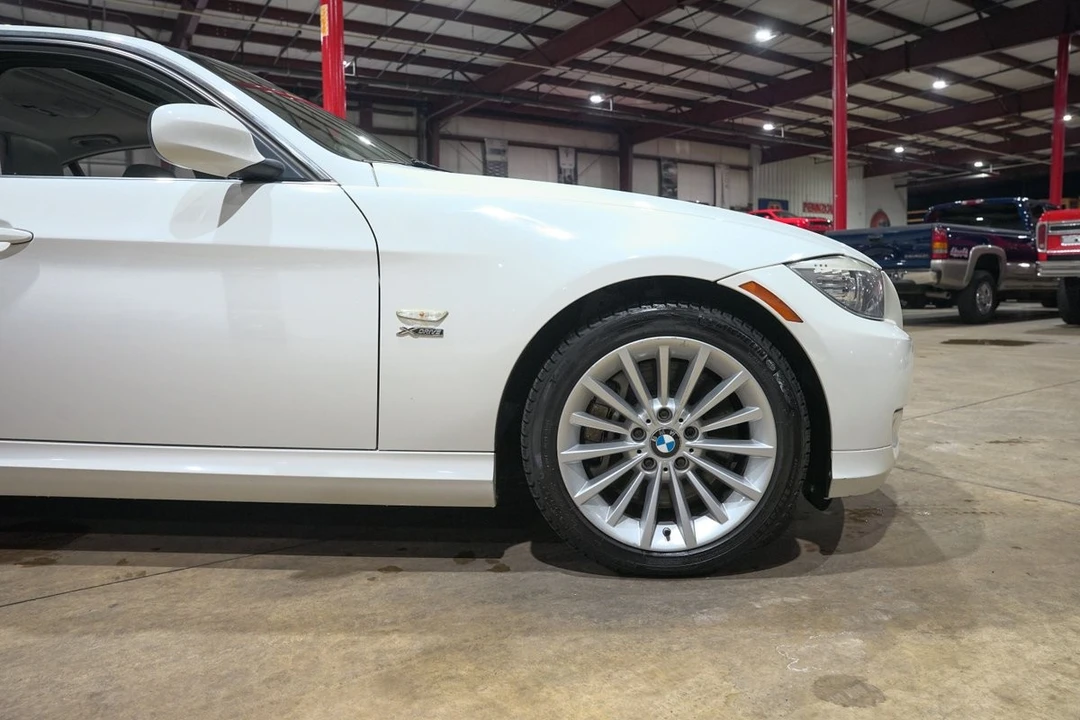 2011 BMW E90 335i Sedan - Image 11 of 21