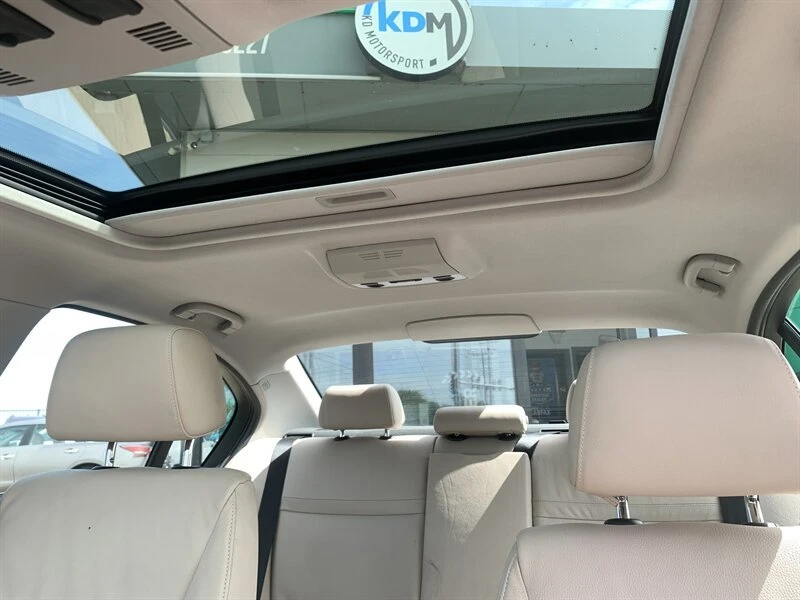 2011 BMW E90 335i Sedan - Image 2 of 10