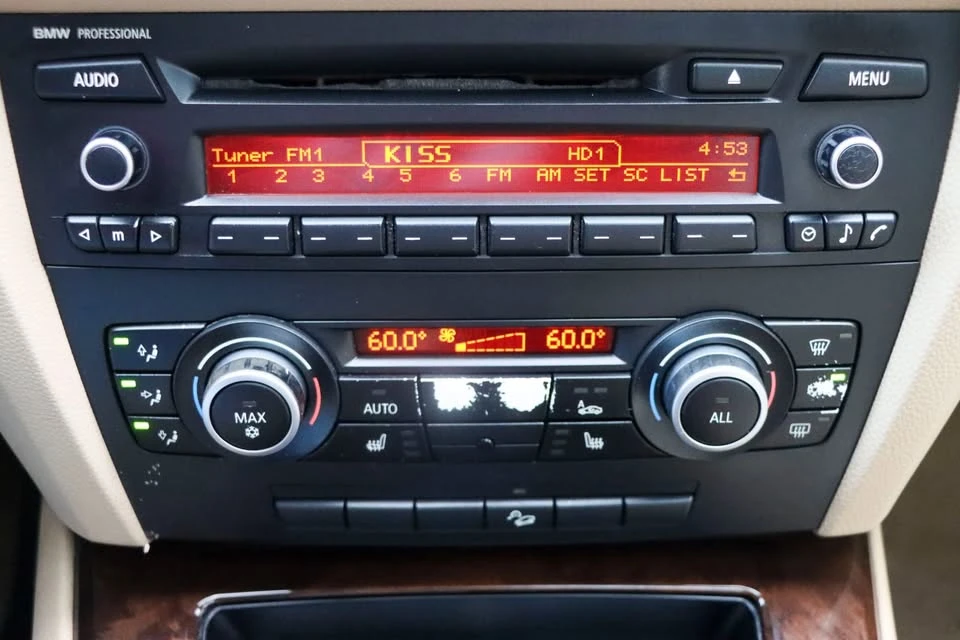 2011 BMW E90 335i Sedan - Image 14 of 16