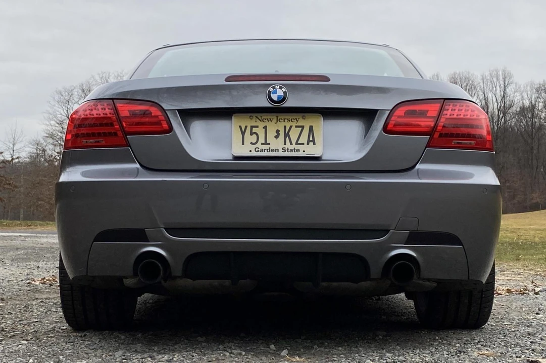 2011 BMW E93 335i Convertible - Image 8 of 10