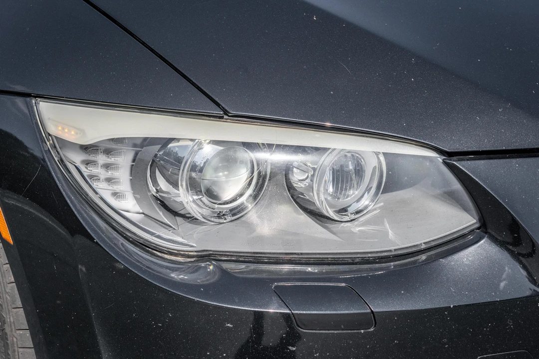 2011 BMW E93 335i Convertible - Image 19 of 31