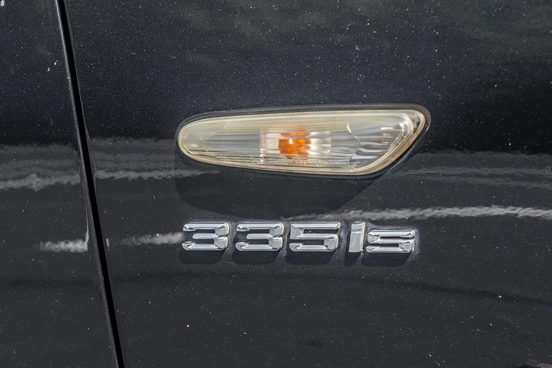 2011 BMW E93 335i Convertible - Image 29 of 31