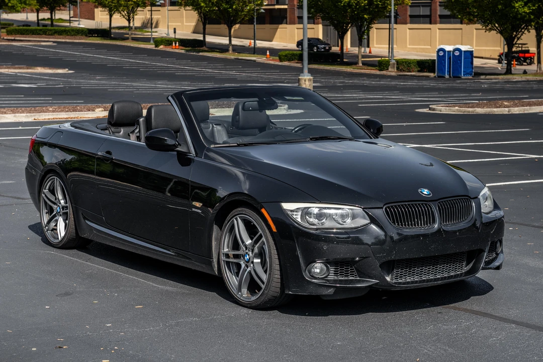 2011 BMW E93 335i Convertible - Image 11 of 31