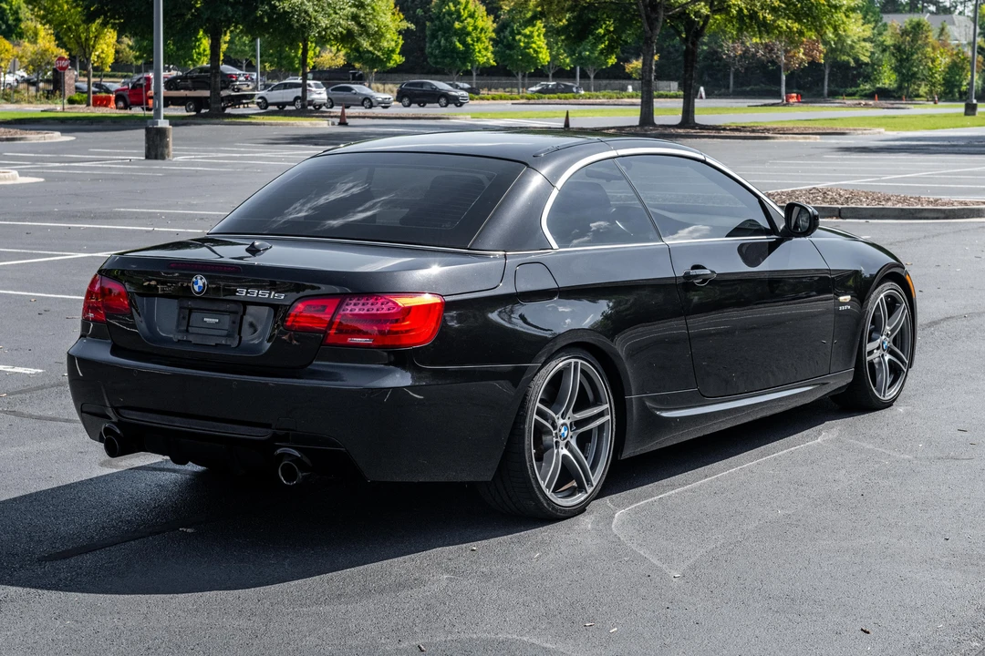 2011 BMW E93 335i Convertible - Image 16 of 31