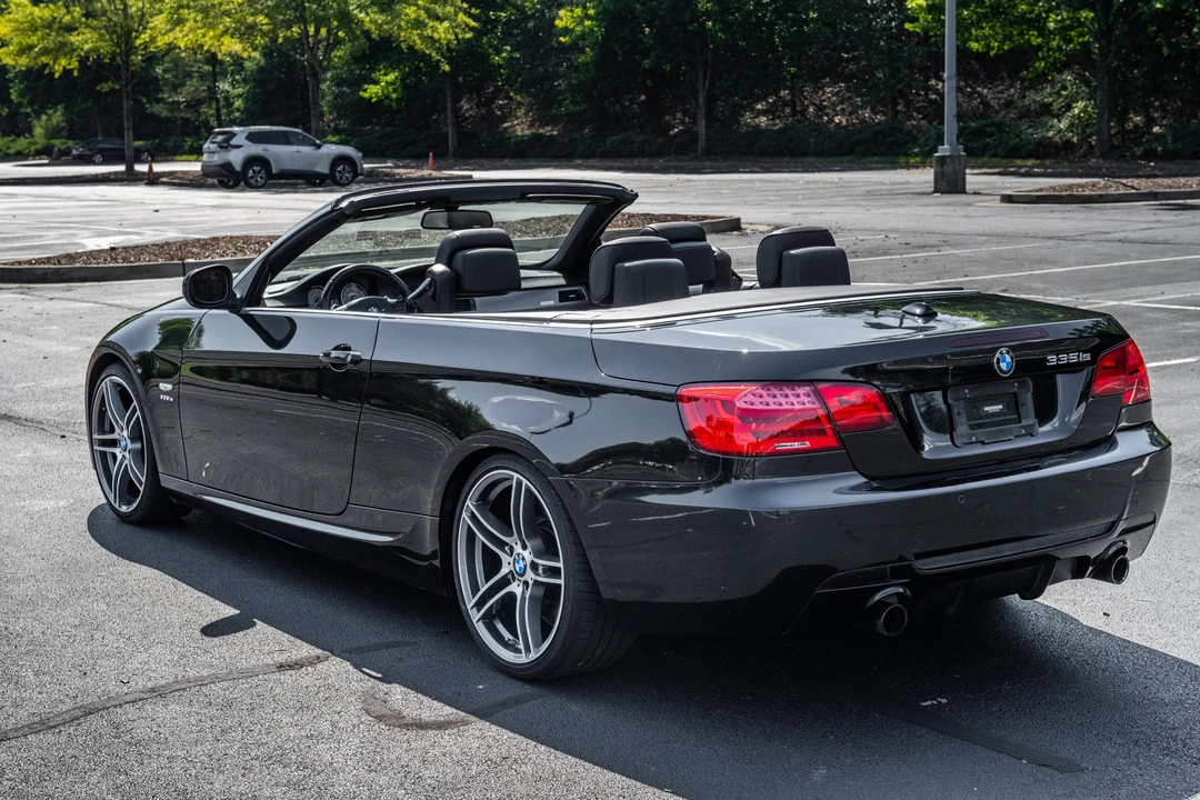 2011 BMW E93 335i Convertible - Image 8 of 31