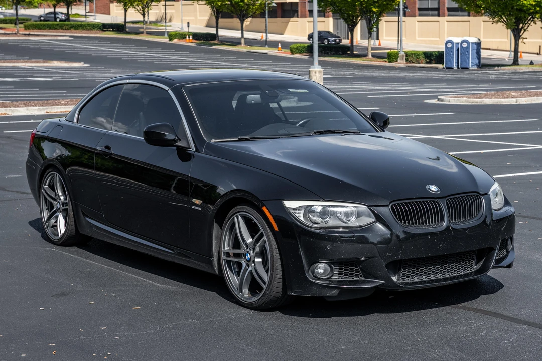 2011 BMW E93 335i Convertible - Image 18 of 31