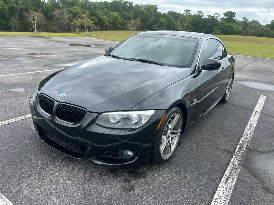 2011 BMW E93 335i Convertible - Image 24 of 31