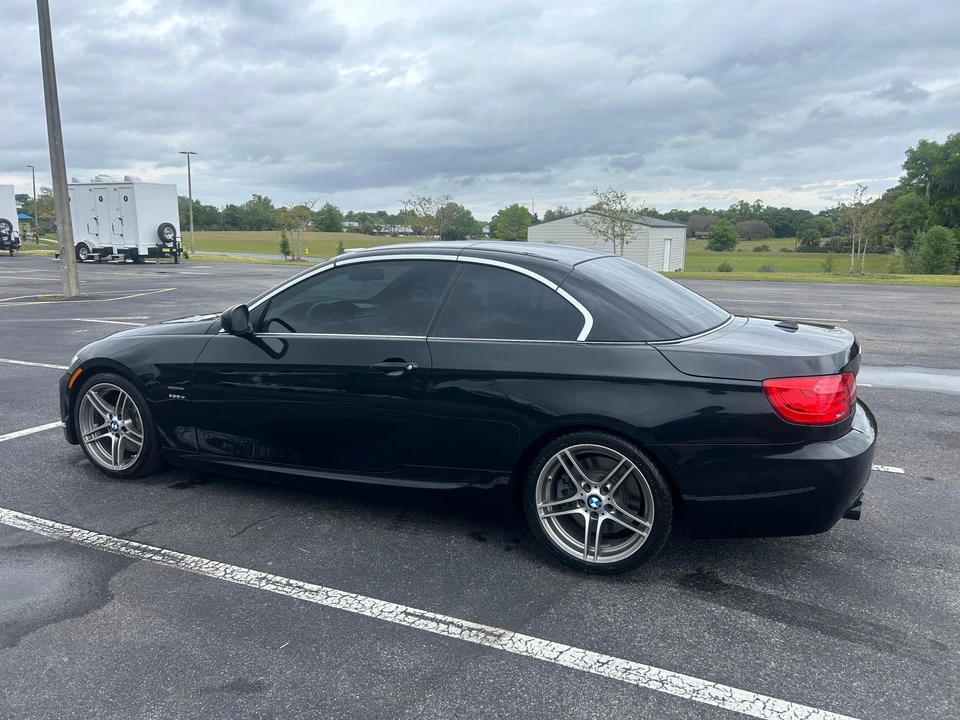 2011 BMW E93 335i Convertible - Image 28 of 31