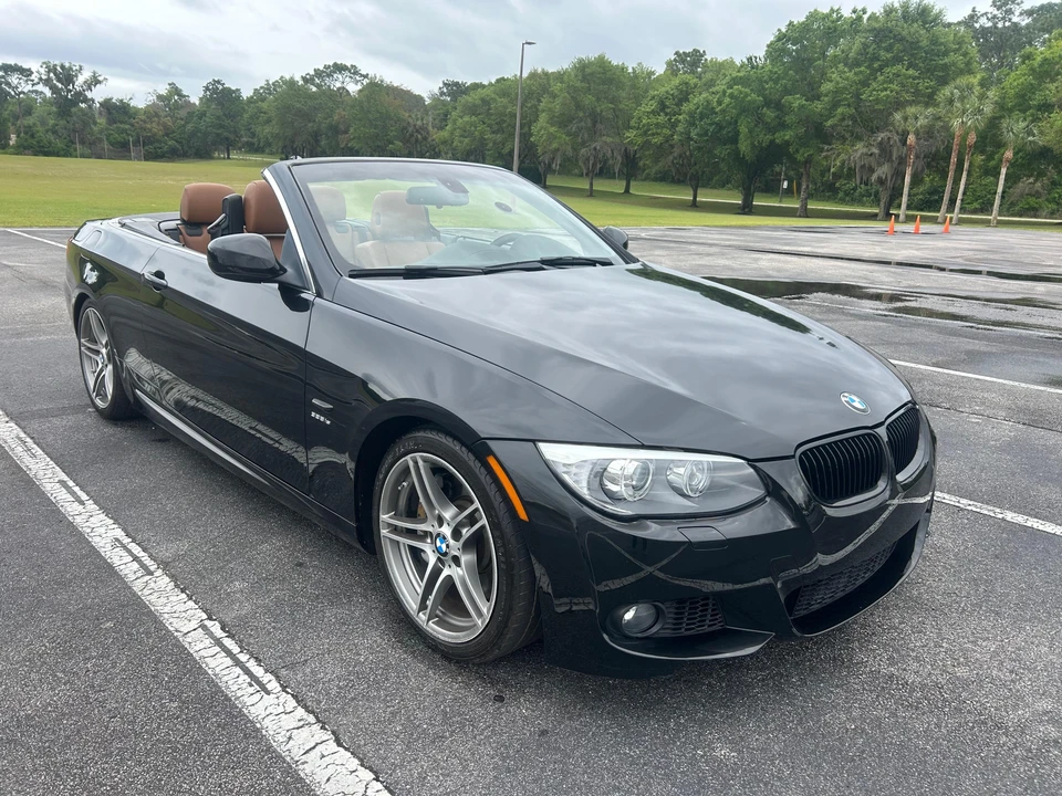 2011 BMW E93 335i Convertible - Image 21 of 31