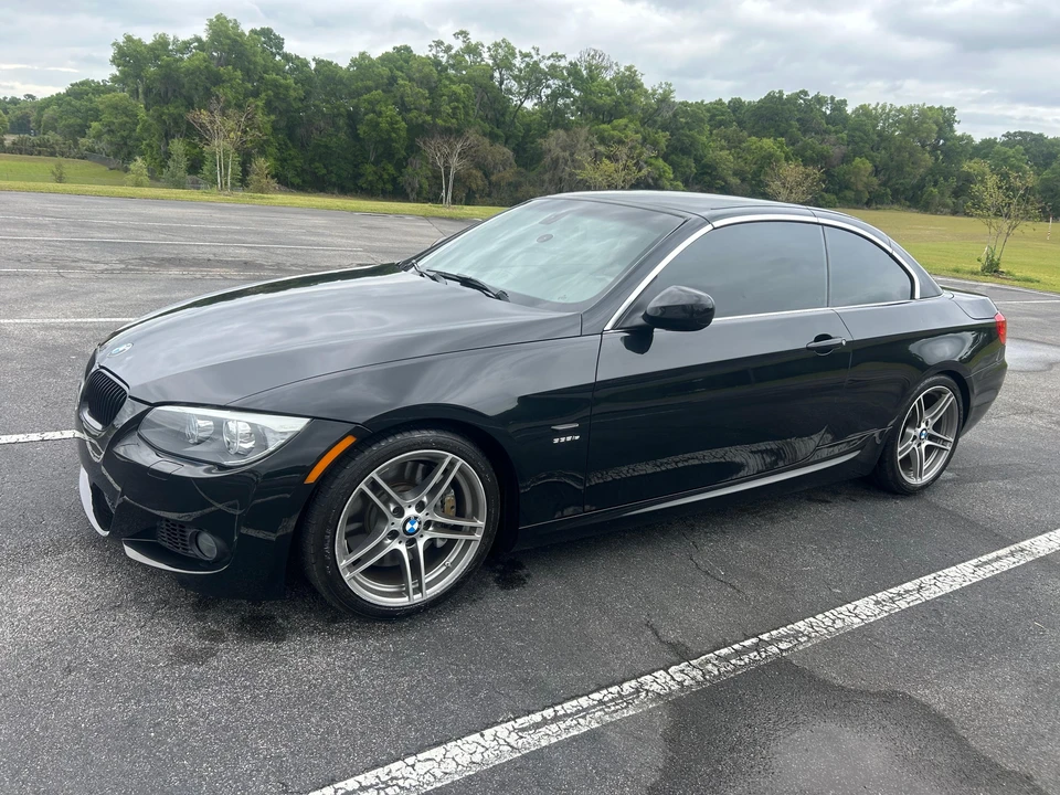 2011 BMW E93 335i Convertible - Image 26 of 31