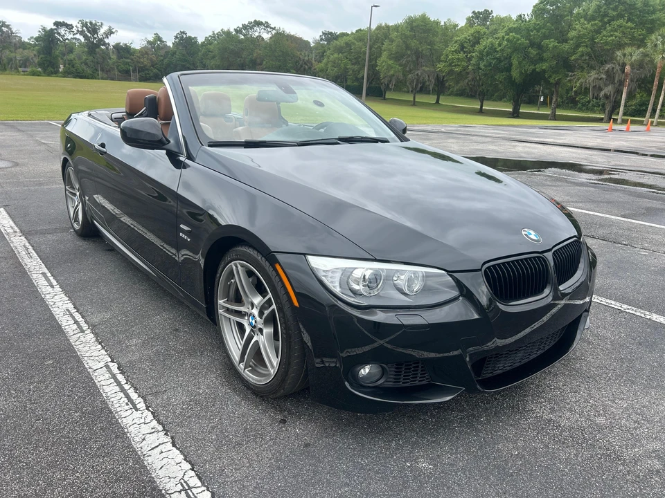 2011 BMW E93 335i Convertible - Image 22 of 31