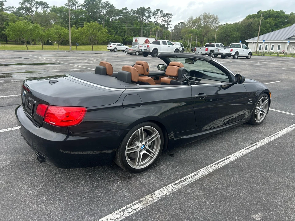 2011 BMW E93 335i Convertible - Image 17 of 31