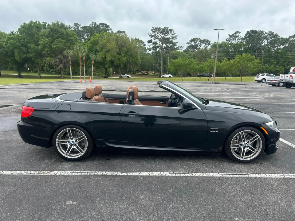 2011 BMW E93 335i Convertible - Image 18 of 31