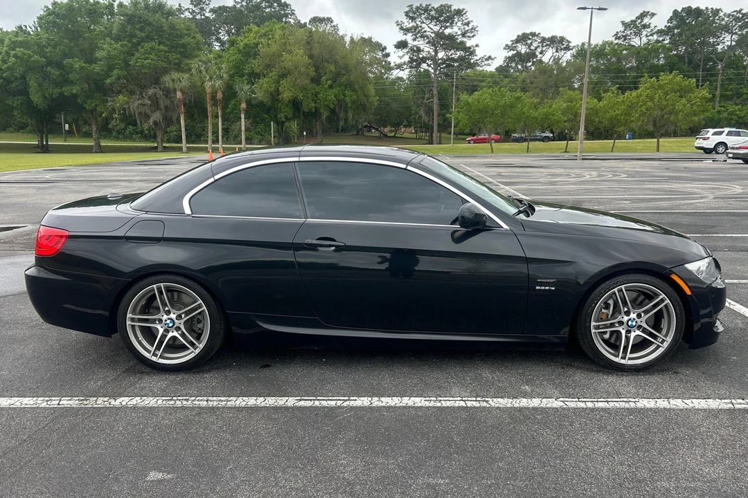 2011 BMW E93 335i Convertible - Image 3 of 31